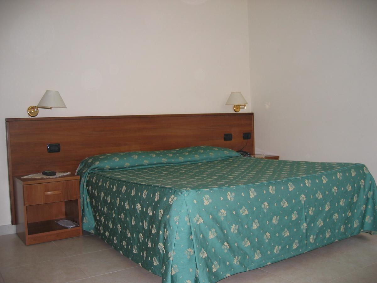 Hotel Chiar Di Luna Laino Borgo Kültér fotó